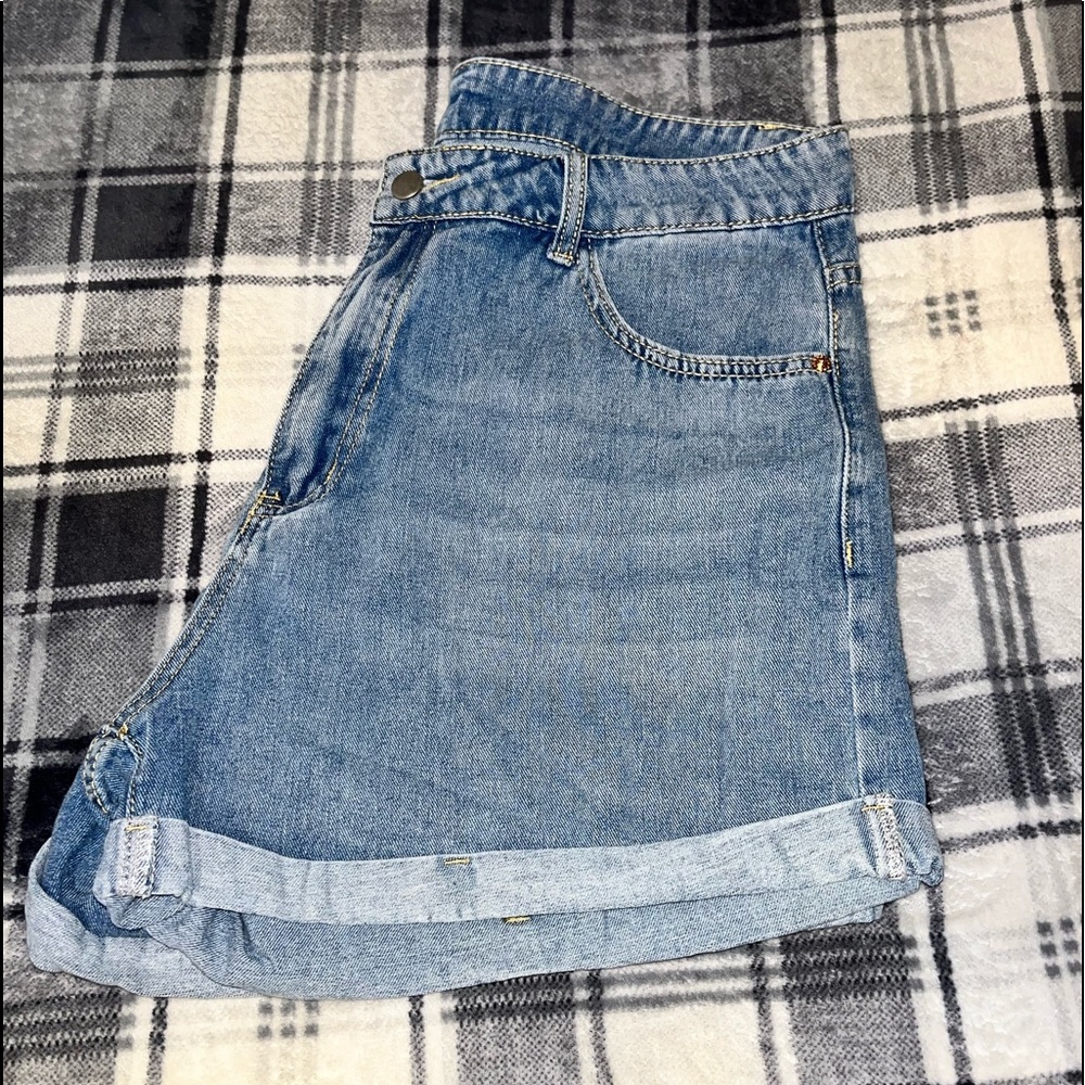 Denim high rise shorts